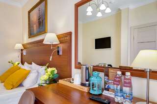 Гостиница Астель Вилла Геленджик Номер студия с 1 двуспальной кроватью и балконом-8