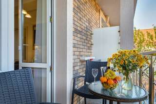 Гостиница Астель Вилла Геленджик Номер улучшенный с 1 двуспальной кроватью и балконом-2