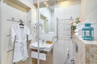 Гостиница Астель Вилла Геленджик Номер полулюкс с 3 односпальными кроватями-3