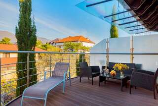 Гостиница Астель Вилла Геленджик Номер полулюкс с 1 двуспальной кроватью и террасой-5