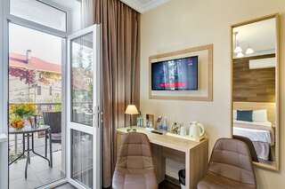 Гостиница Астель Вилла Геленджик Номер стандарт с 1 двуспальной кроватью и балконом-10